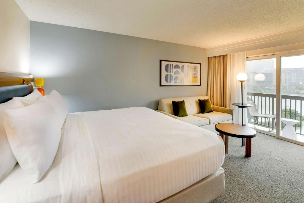 Sonesta Select San Francisco Airport Oyster Point Waterfront photo