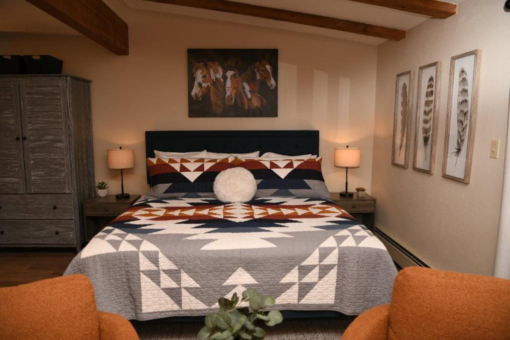 Powderhorn 304 - Housity