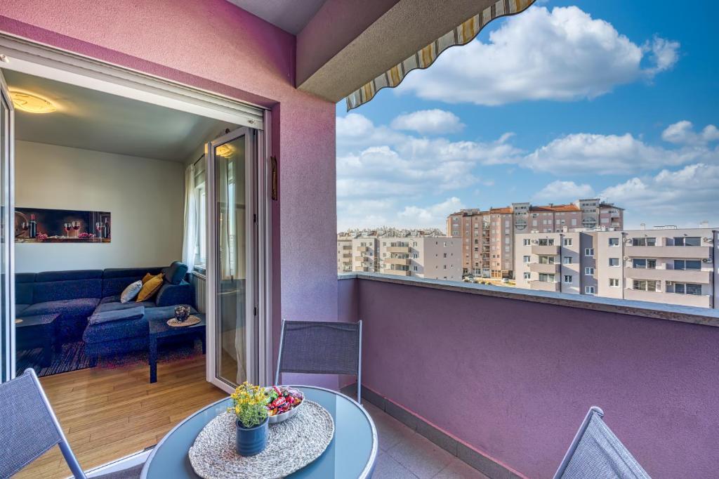 Posezení v ubytování Apartment Dea - Three Bedroom Apartment