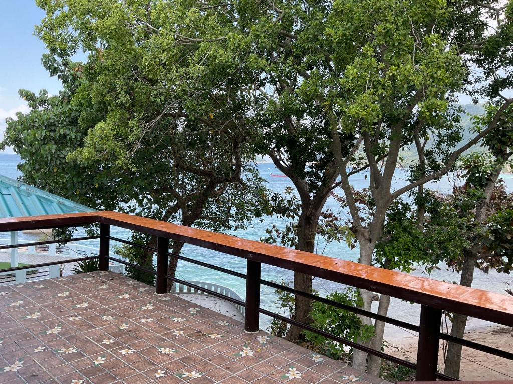Ocean View Resort - Deluxe Double Room With Balcony