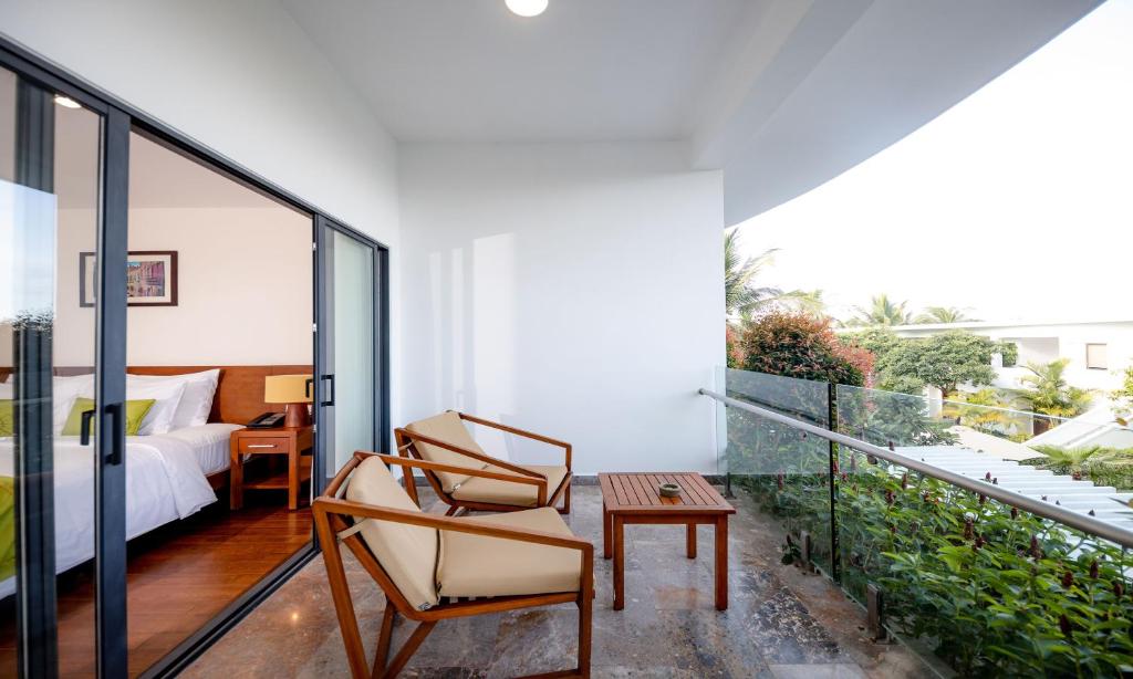 Premium Bungalow King