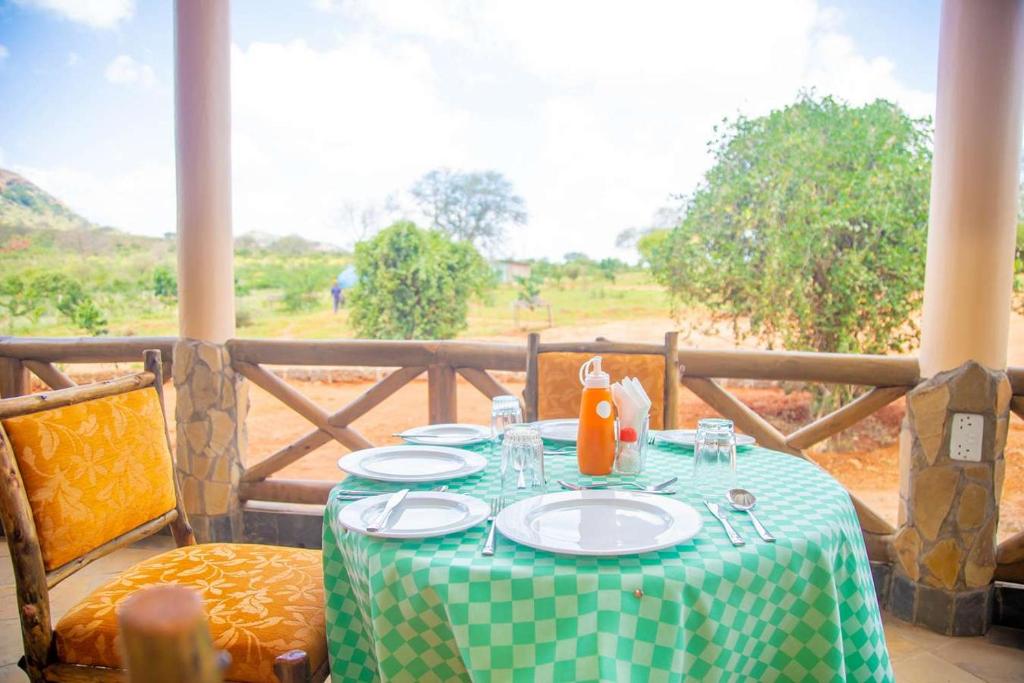 Balkón nebo terasa v ubytování Boma Simba Safari Lodge