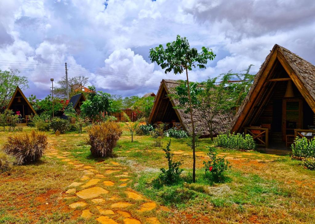 Zahrada ubytování Boma Simba Safari Lodge