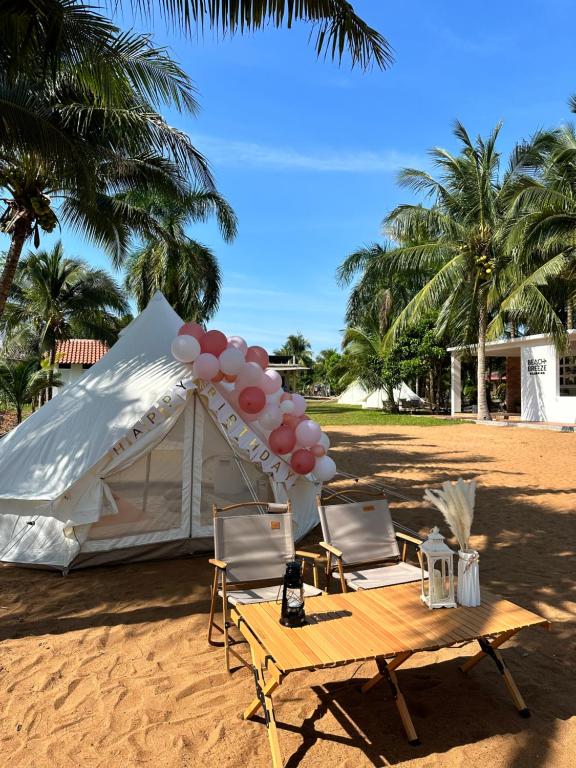 Zahrada ubytování Beach N Breeze Glamping
