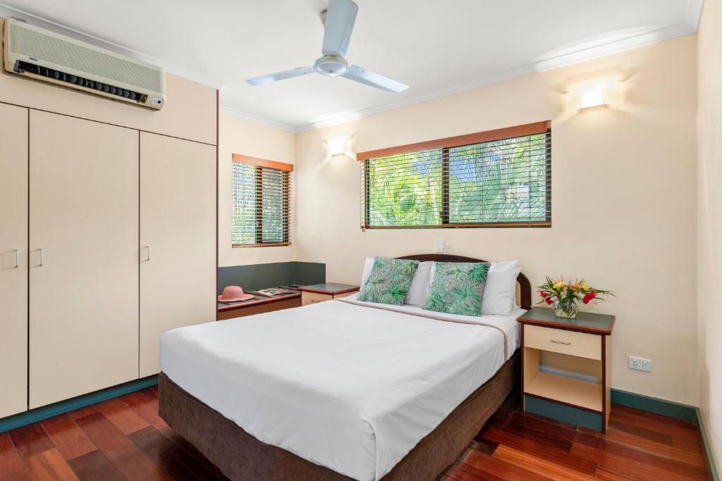 Bay Village Tropical Retreat & Apartments - Resim 24