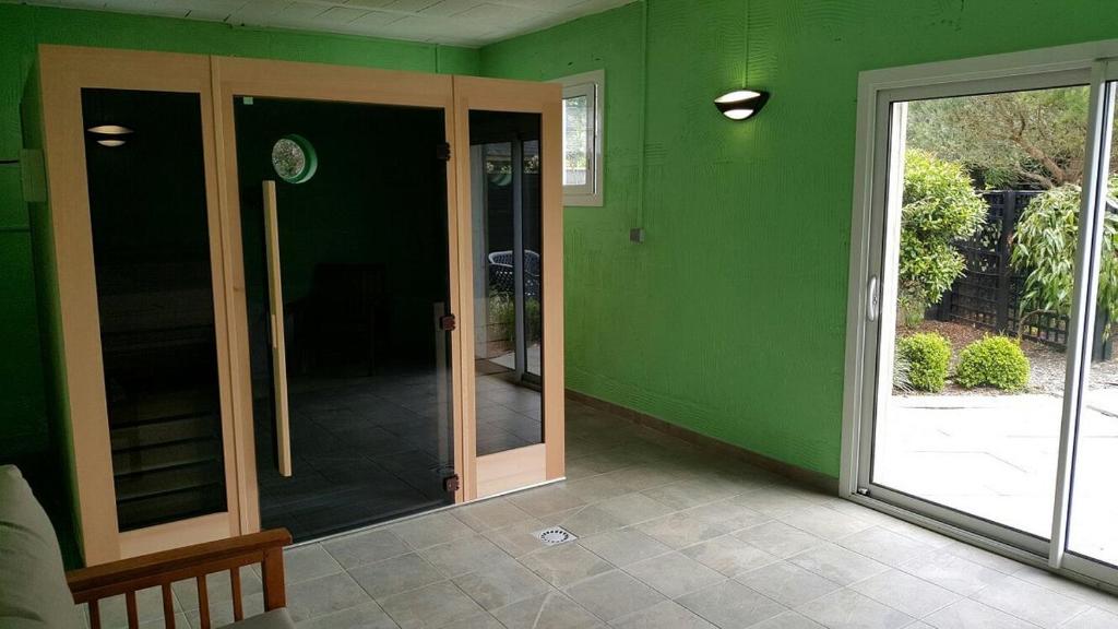 Fotografia z galérie ubytovania Charmant bungalow en camping 5* avec piscine v destinácii Erdeven
