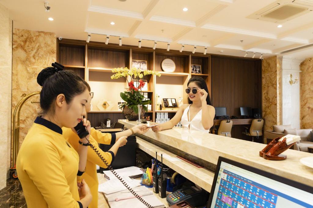 Khách lưu trú tại Daphovina Hotel