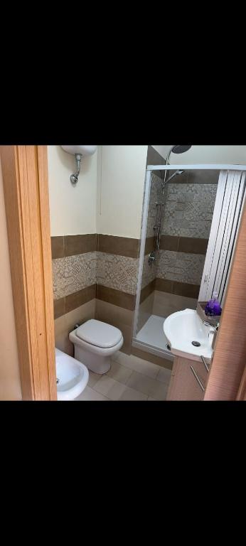 Koupelna v ubytování KALGHEROS Luxury Rooms