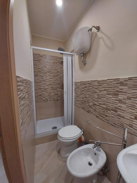 Koupelna v ubytování KALGHEROS Luxury Rooms