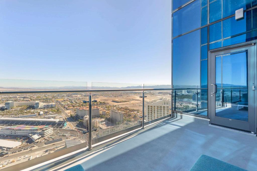 Ein Balkon oder eine Terrasse in der Unterkunft Hilton Club Elara Las Vegas