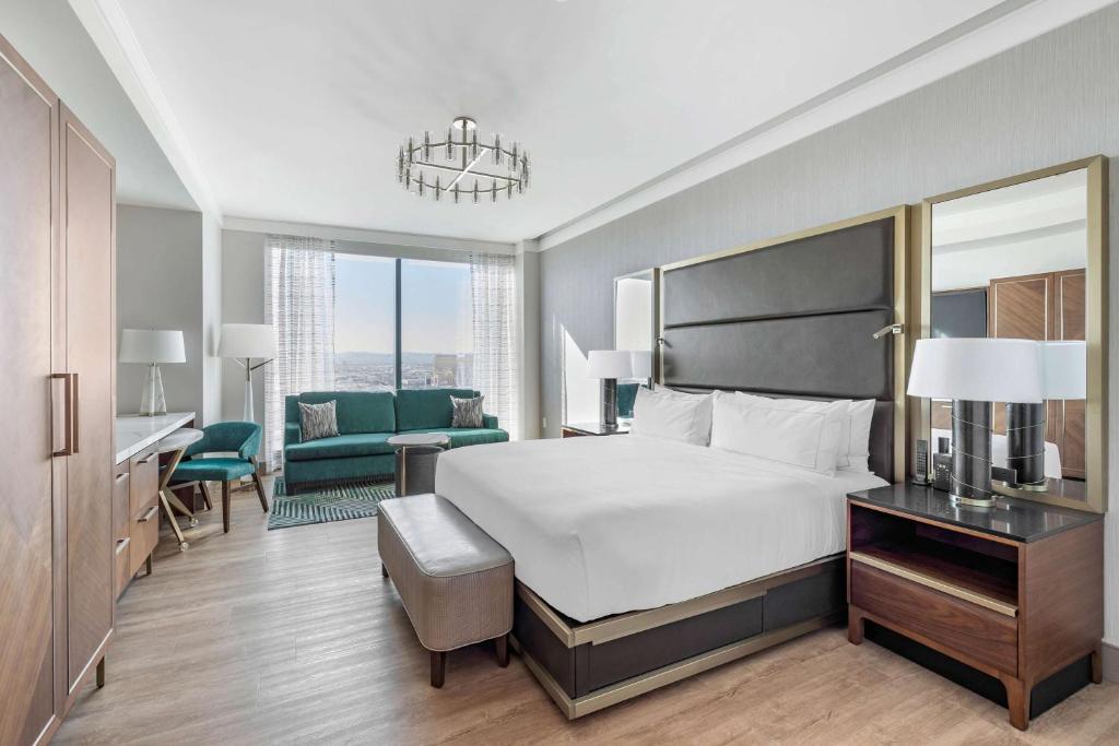 Ein Bett oder Betten in einem Zimmer der Unterkunft Hilton Club Elara Las Vegas