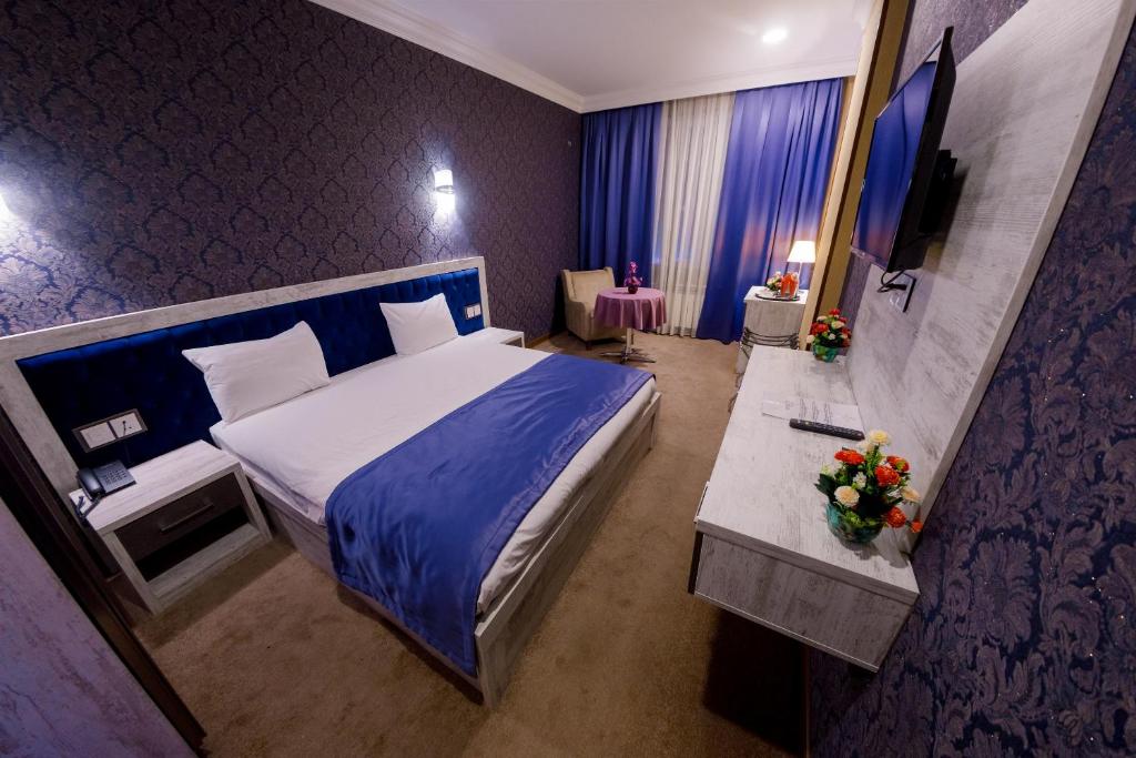 Royal Sapphire Baku - Junior Suite Con Balcón