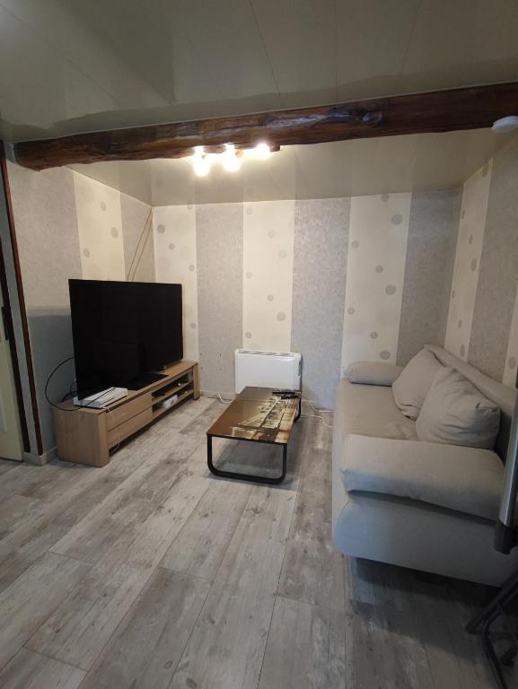 Photo de la galerie de l'établissement Petite maison de village lac du der, à Éclaron