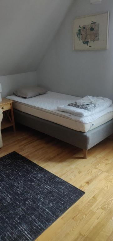 Postel nebo postele na pokoji v ubytování Åberg12