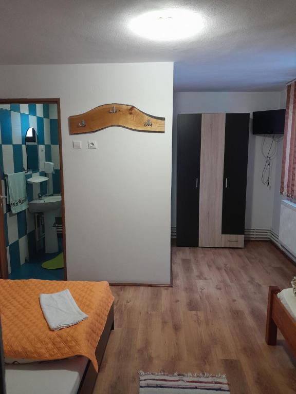 Voodi või voodid majutusasutuse Apartamente Ambrus E Studio 21 Praid toas