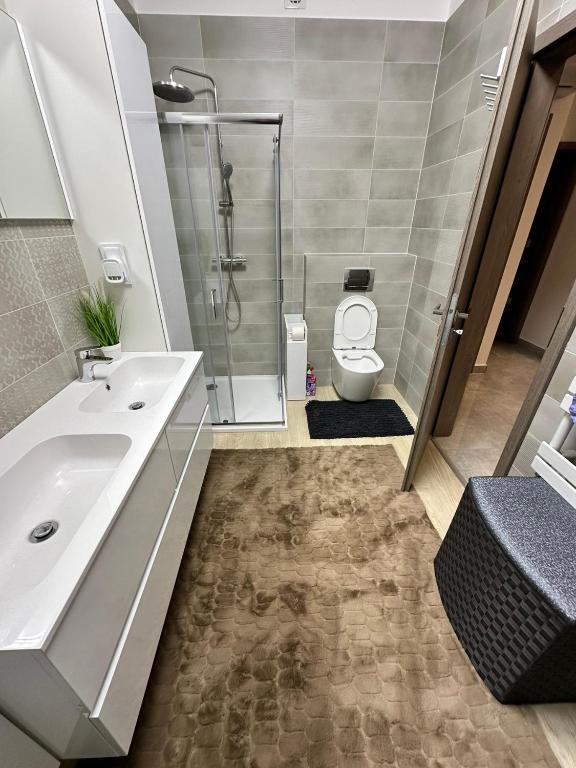 Koupelna v ubytování VRG 1 Exkluzív Apartman