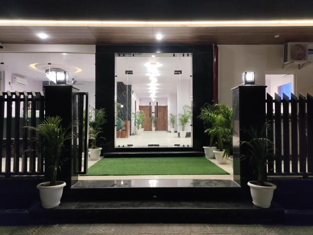 Fotografie z fotogalerie ubytování Emerald Suites v destinaci Greater Noida