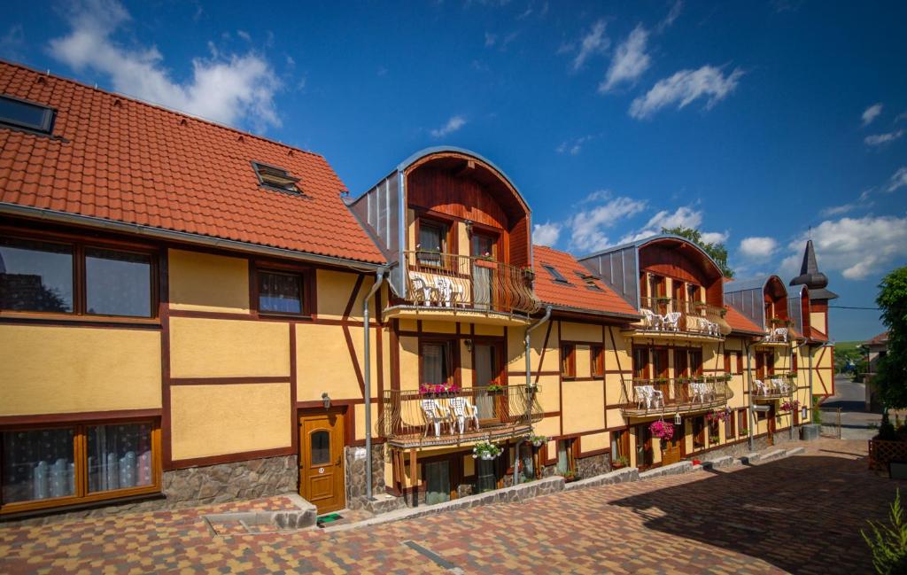 Budova, kde se aparthotel nachází