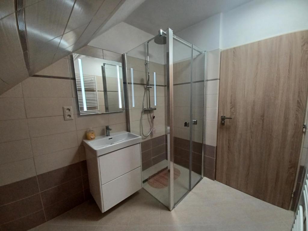 Fotografie z fotogalerie ubytování Sun House v destinaci Ostrov nad Oslavou