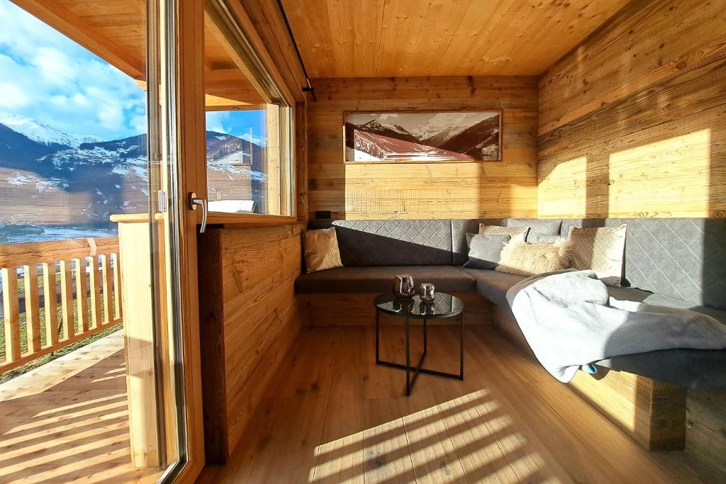 Posezení v ubytování Chalet - Das Schrofen