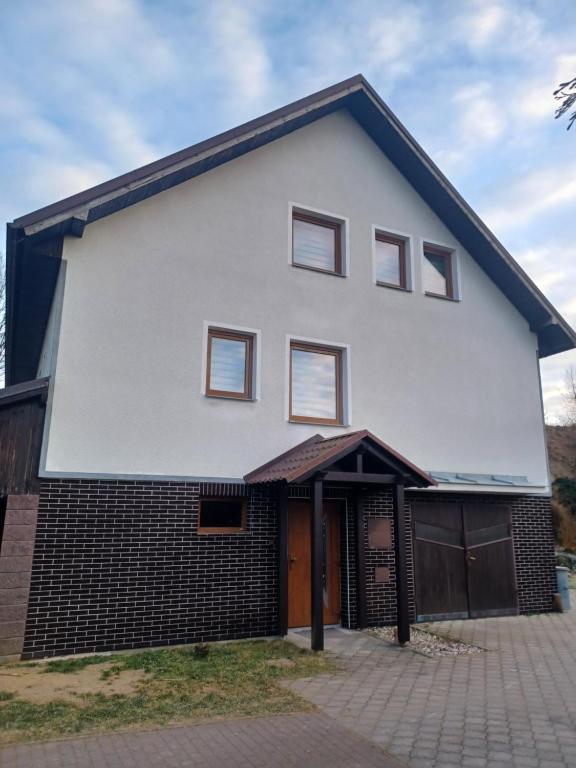 Fotografie z fotogalerie ubytování Sun House v destinaci Ostrov nad Oslavou