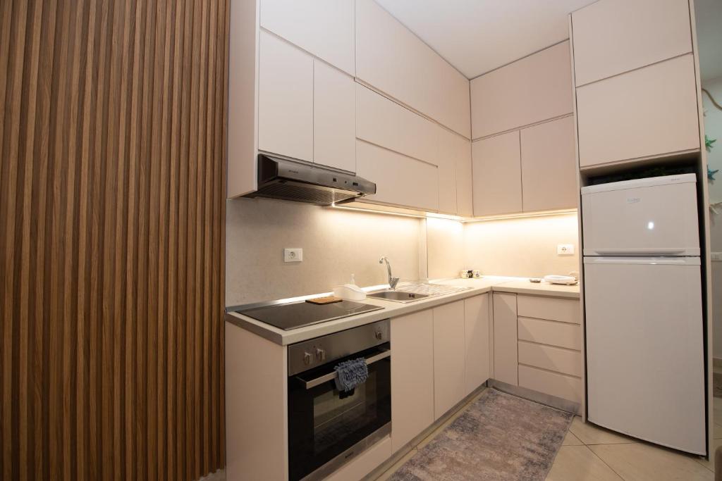 Riviera Apartment Vlora - Image 4