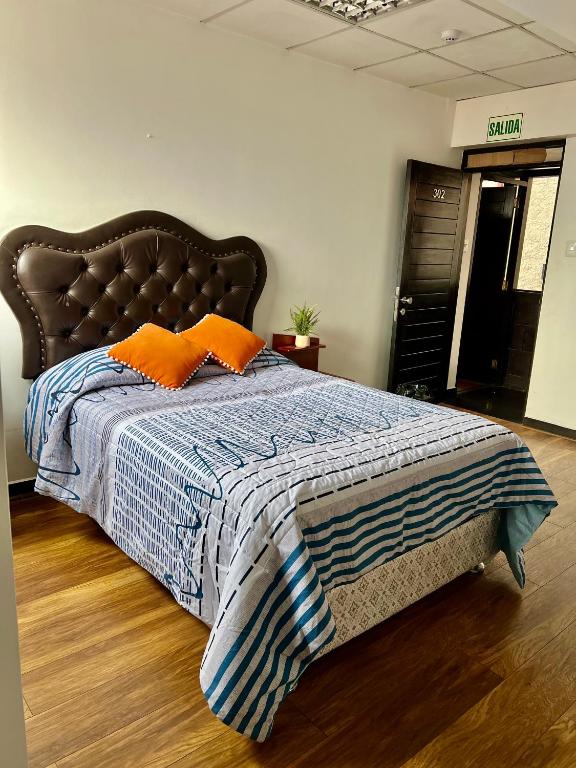 Voodi või voodid majutusasutuse Magar Hostel Bar toas