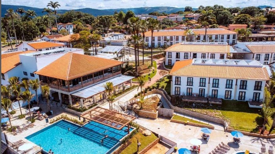 an aerial view of a resort with a swimming pool at Quinta Santa Bárbara Eco Resort in Pirenópolis