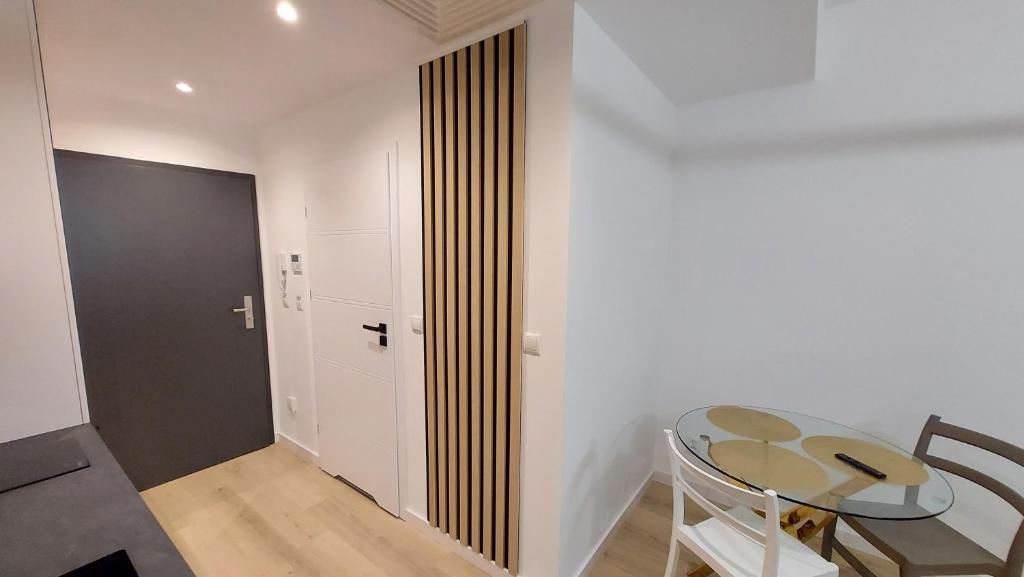 Poznan Plac Wolnosci 6 Bond - Resim 16