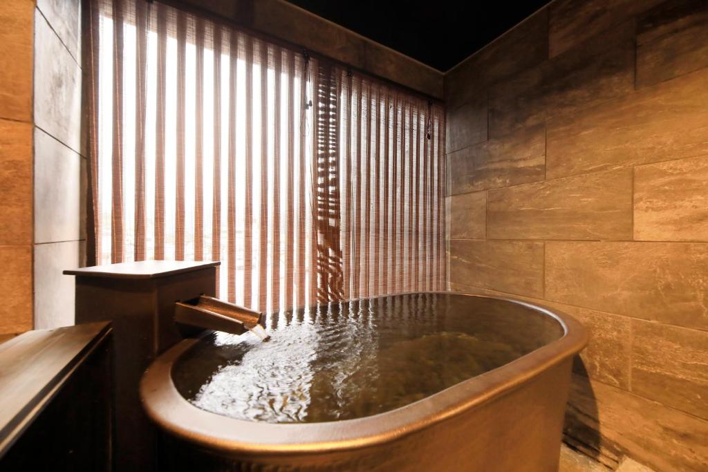 Yutorelo Tsuwano - Camera Quadrupla Con Bagno