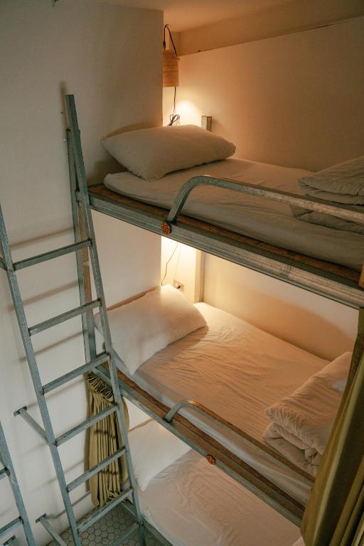 Postel nebo postele na pokoji v ubytování 365.Hostel