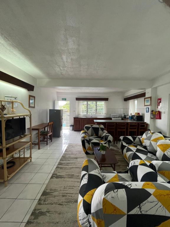 Posezení v ubytování Island Accommodation Suva Premier Hospitality