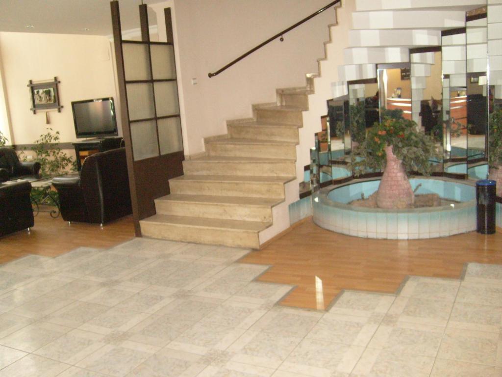 Kosar Hotel - Housity
