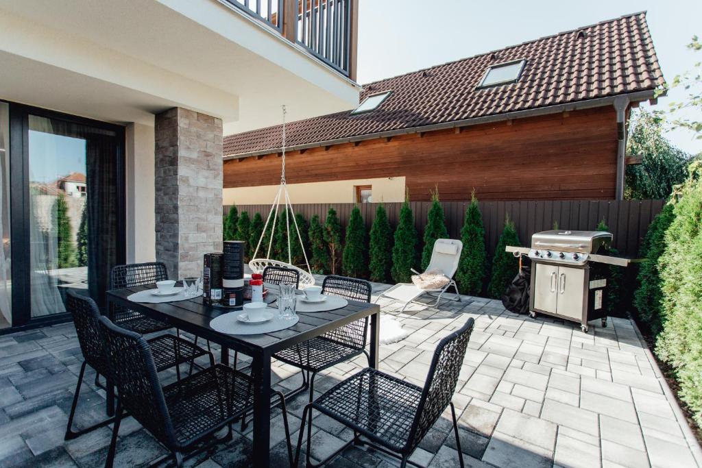 Budova, kde se aparthotel nachází