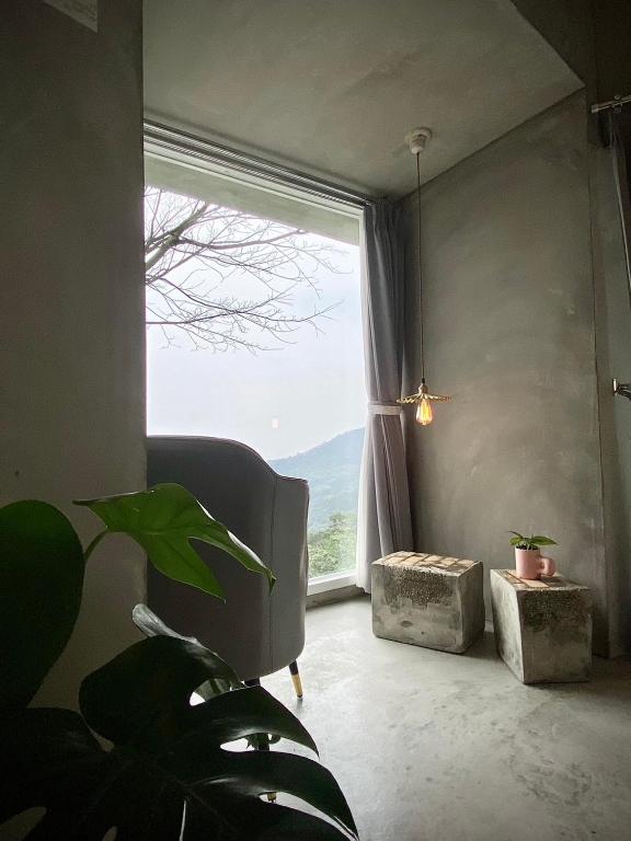 Istumisnurk majutusasutuses Sunny Room