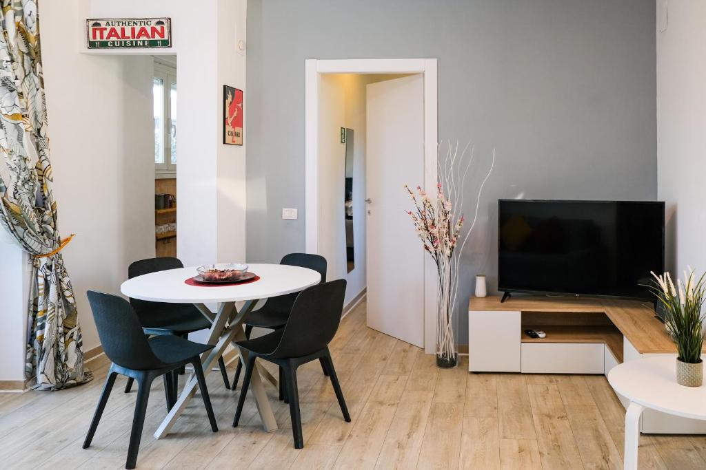 A television and/or entertainment centre at La Terrazza Imperiale