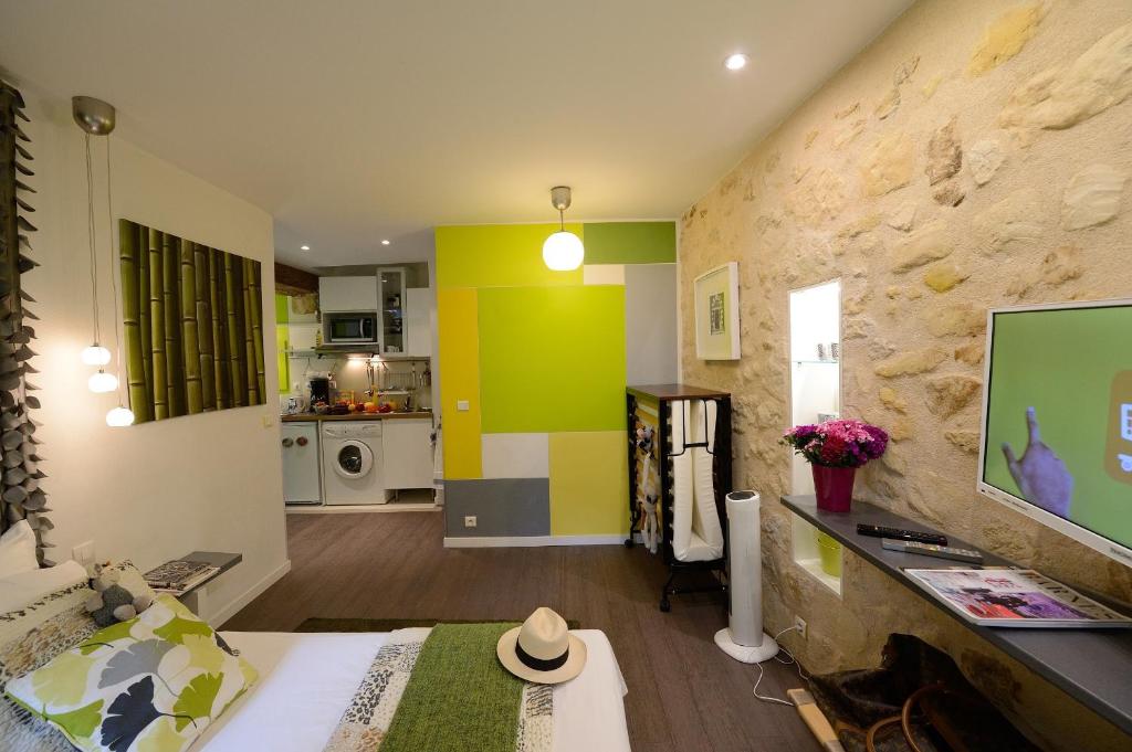 Les Patios du Marais 1 - Studio Apartment C2D Green Valley
