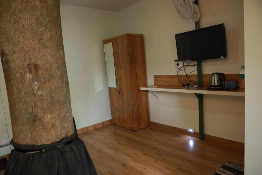 SpiceBuds TreeHouse - Idukki - 阳台的家庭套房
