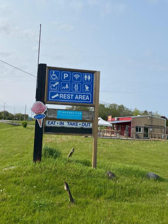 Gallery image of PEC Water Front in Hillier