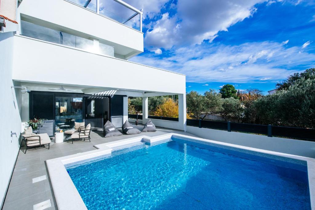 Piscina de la sau aproape de Villa Felicità, Biograd na Moru, Zadar