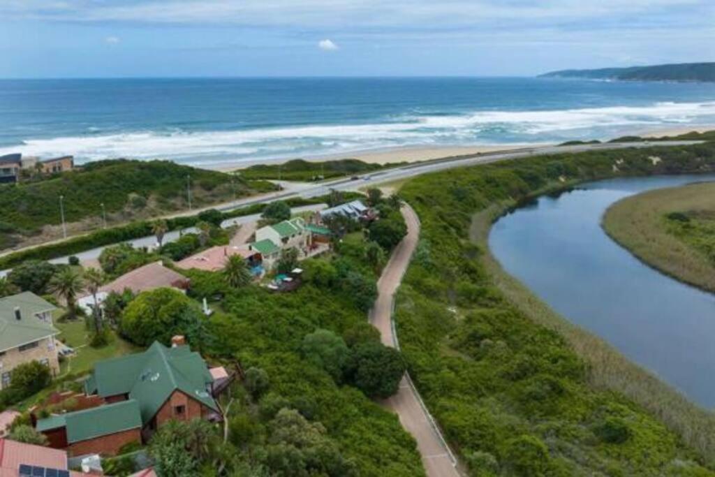 Wilderness deckhouse. views!/sun/sea/river/kayaks - Image 12