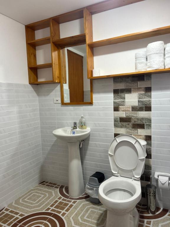 Vannituba majutusasutuses Chalet Íntimo-Delpilar con zona de Jacuzzi !