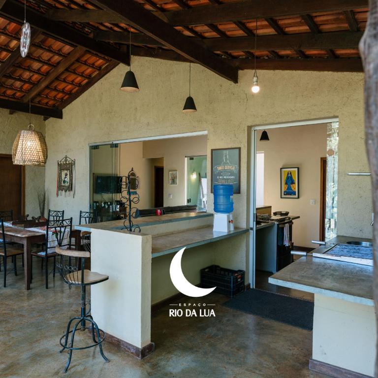 Restaurace v ubytování Espaço Rio da Lua - Casas - Cipó, Mata, Madeira e Tororão - São Jorge GO