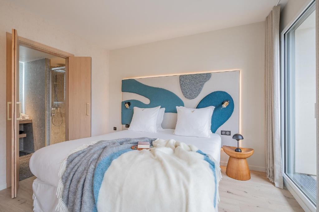 Yuna Porte-Maillot - ApartHotel photo
