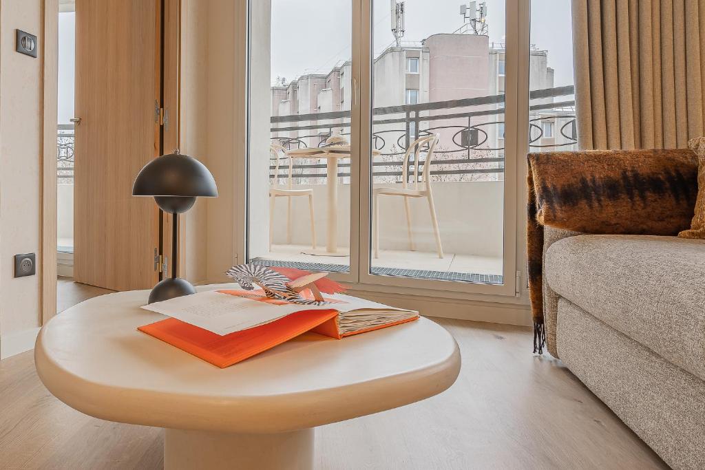 Yuna Porte-Maillot - ApartHotel photo