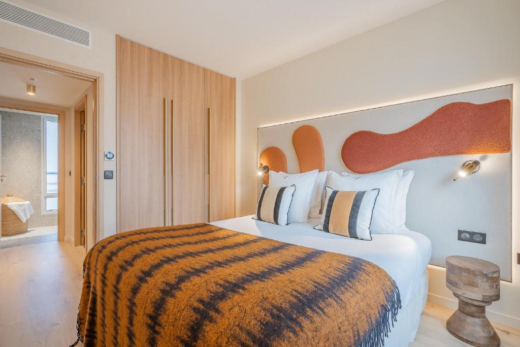 Yuna Porte-Maillot - ApartHotel photo