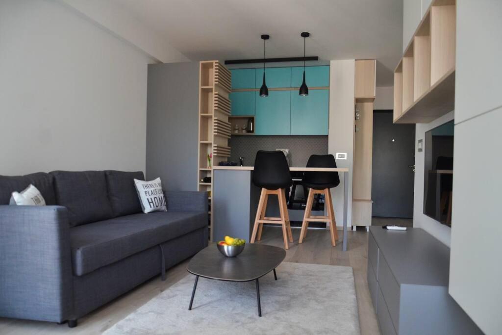 Posezení v ubytování Brand NEW Stylish apartment on perfect location