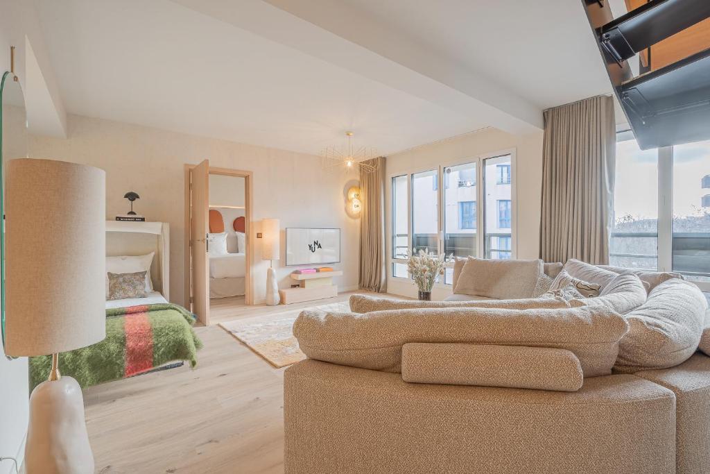 Yuna Porte-Maillot - ApartHotel photo