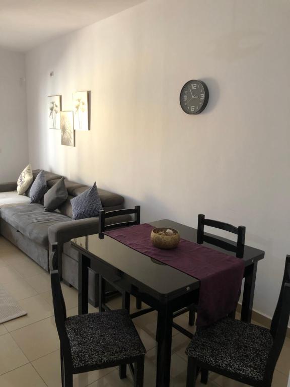 Amar’s apartment - Image 4