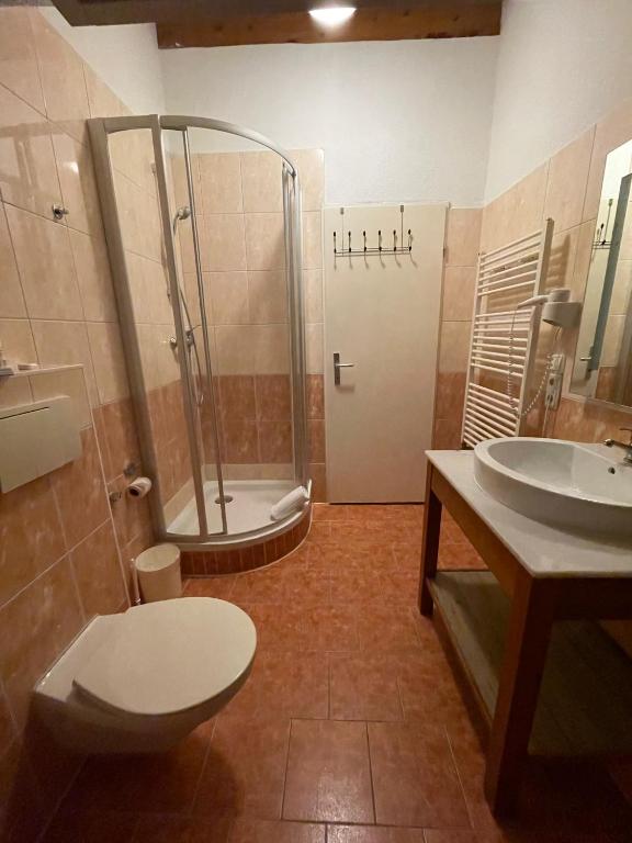 Koupelna v ubytování Hotel Zum Strand